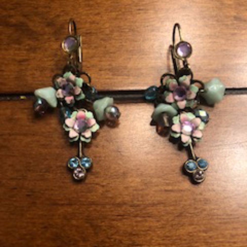 flower and beads drop earrings